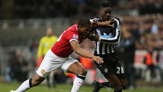 Manchester United menambahkan toga poin dan tetap menempati posisi ketiga klasemen sementara Liga Inggris dengan mengalahkan Newcastle 1-0, Kamis (5/3).