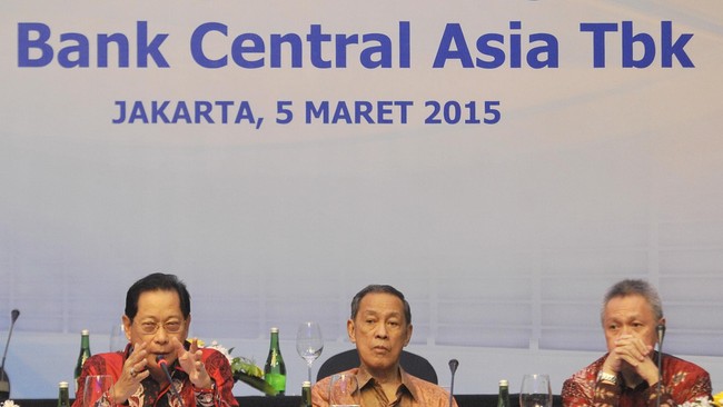 BCA meraup laba bersih Rp 13,4 triliun selama Januari-September 2015, naik 9,6 persen dibandingkan dengan perolehan periode yang sama 2014 Rp 12,2 triliun.