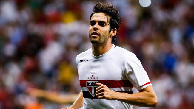 Kaka dan David Villa akan melanjutkan pertarungan yang pernah mereka jalani di Liga Spanyol di liga sepak bola Amerika (MLS) yang mulai dibuka akhir pekan ini.