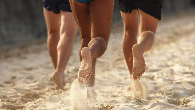 Ada dua aspek kesehatan yang harus diperhatikan sebelum lari, yaitu jantung dan berat badan.