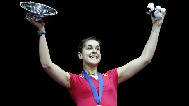 Andai Carolina Marin memutuskan gantung raket pada hari ini, maka saat itu pula status legenda otomatis akan melekat di pundak pebulutangkis Spanyol itu.