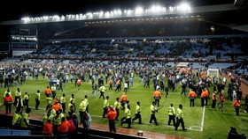 Suporter Setan Merah Paling Beringas se-Liga Primer