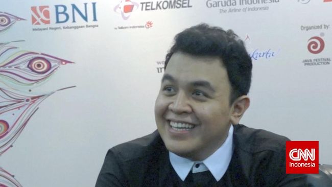 Ibarat Sam Smith di Grammy Awards perdananya, Tulus berhasil menyabet banyak piala di ajang AMI perdananya.