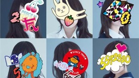 Tiru Sia, Girlband Asal Jepang Ikut Sembunyikan Wajah