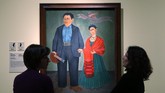Kreasi Seniman Latin Hiasi Sudut Detroit Karya pasangan seniman keturunan Meksiko, Frida Kahlo dan Diego Rivera, siap dipamerkan di Detroit Institute of Arts, Michigan, AS, mulai 15 Maret 2015.