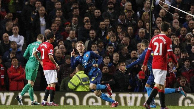 MU tidak pernah kalah dari Arsenal dalam tujuh pertemuan terakhir Liga Primer di Old Trafford (5 menang, 1 imbang) sejak tumbang 0-1 pada September 2006.