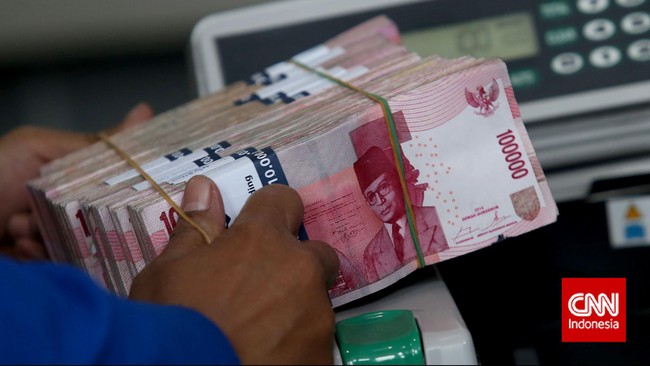 Nilai tukar rupiah ditutup menguat ke level Rp15.590 per dolar AS pada Jumat (8/3) sore.