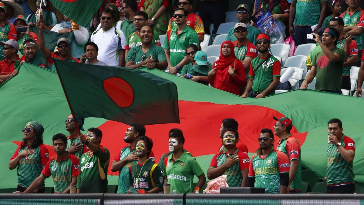 Duka Inggris, Tangis Bahagia Bangladesh