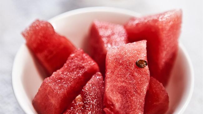 Jaga ingatan tetap tajam dengan konsumsi pangan tertentu termasuk buah. Berikut buah untuk mencegah pikun.
