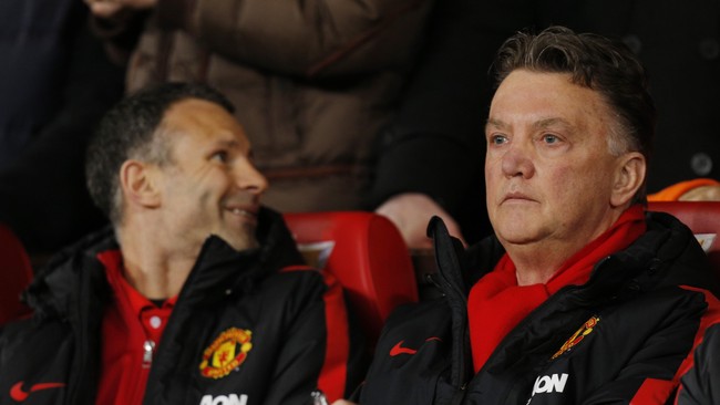 Seorang penyandang disabilitas yang juga pendukung berat Manchester United memberi daftar belanja pemain idamannya kepada manajer klub tersebut, Louis van Gaal.