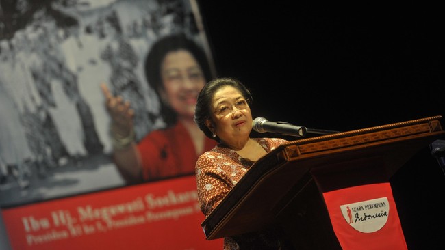 Menjelang Kongres PDIP, dukungan terhadap Megawati Soekarnoputri ternyata tak sesolid yang digembar-gemborkan. Padahal PDIP ingin Megawati terpilih aklamasi.
