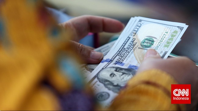 Rupiah melemah 22 poin ke posisi Rp14.234 per dolar AS pada Rabu (8/9) pagi. Rupiah melemah karena penguatan dolar AS.