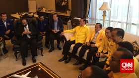 Temui Surya Paloh, Agung Laksono: Kami Telah Sah