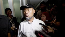 Ujang Iskandar Cerita Asal Mula Pakai Jasa Bambang Widjajanto