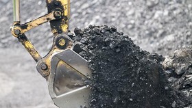 Adaro Klaim Setor DMO Batu Bara 11,1 Juta Ton Sepanjang 2021