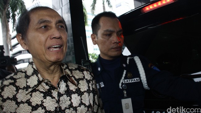 Pengacara Hadi Purnomo, Yanuar P Wasesa mengaku telah mengirimkan surat rujukan klinik ke KPK. Sebelumnya pada 5 Maret lalu, Hadi juga mangkir.