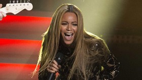 Beyonce dan Bieber Dominasi MTV Europe Music Awards
