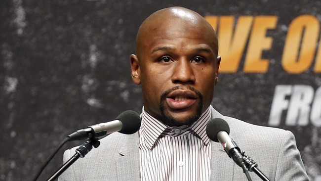 Floyd Mayweather Jr. dengan percaya diri menyebut bahwa dirinya adalah yang terbaik dalam sejarah tinju dan ia mengampanyekan hal itu ke publik.