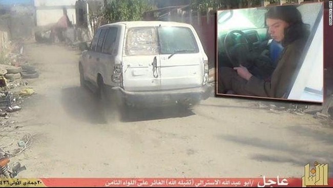 Ia, Jake Bilardi yang disebut juga Abu Abdullah al-Australi, diklaim telah melakukan serangan bom bunuh diri di Ramadi, Irak.