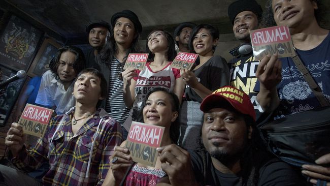 Lewat album barunya yang bertema lingkungan hidup, Oppie Andaresta rela melakukan survei untuk memahami permasalahan lingkungan hidup di Indonesia.