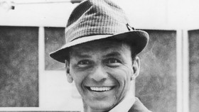 Sederet Acara Mengenang Seabad Frank Sinatra