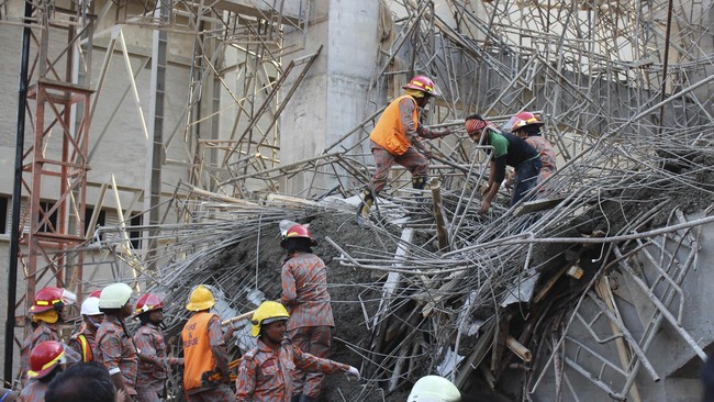 Atap sebuah pabrik di Bangladesh runtuh, enam dilaporkan terluka dan
