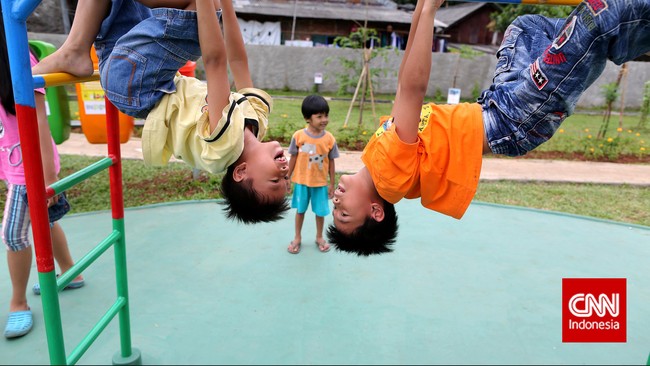 Psikolog mengatakan, kunci untuk mengatasi ketakutan adalah dengan mengalami dan mengatasinya. Bagaimana membiarkan anak alami yang bahaya?