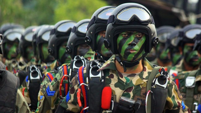 Direktur Program Imparsial Al Araf mengatakan, undang-undang tersebut harus diubah agar tentara yang melakukan tindak pidana dapat diadili di pengadilan umum.
