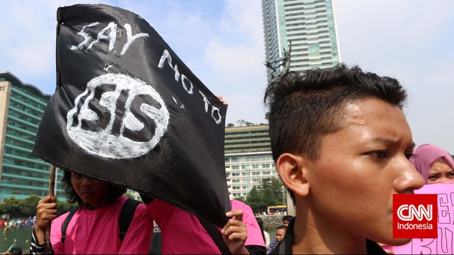 Terdakwa Afif Abdul Majid dituduh pernah pergi ke Suriah untuk bergabung dengan ISIS. Jaksa menuntutnya delapan tahun penjara. 