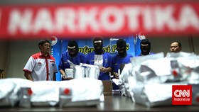 Bawa 25 Kg Sabu, Dua Pengedar Ditembaki Petugas di Pemakaman