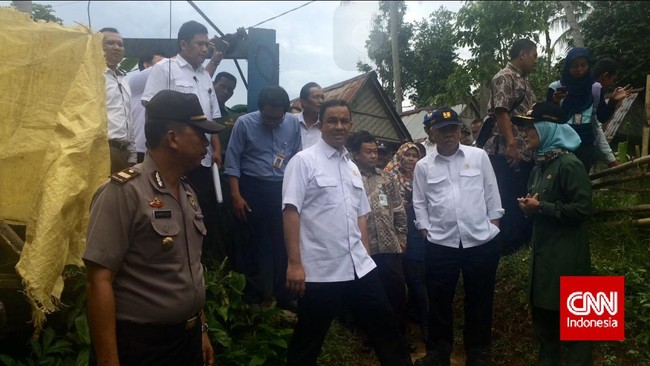 Kementerian PU dan Perumahan Rakyat memprioritaskan membantu perbaikan jembatan yang panjangnya lebih dari 100 meter.