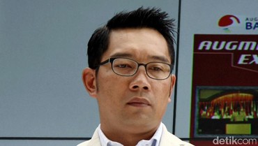 Berangkat ke Tanah Suci, Ridwan Kamil Dapat Kado Istimewa dari Raja Arab