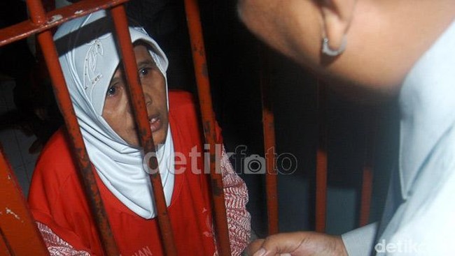 Sidang ketujuh Asiani alias Muaris (63) kembali digelar di Pengadilan Negeri Situbondo, Jawa Timur, dengan agenda pemanggilan saksi ahli.