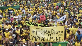 Lautan Manusia pada Demo Anti Pemerintah di Brasil
