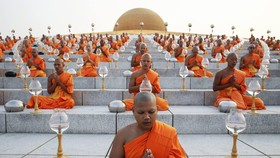 Kuil Buddha Kembalikan Donasi Rp274 Miliar dari Koruptor