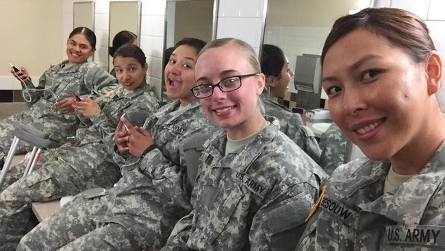 Miss Indonesia 2006 Banting Setir Jadi Tentara Amerika