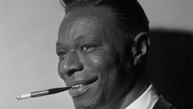 Nat King Cole Lawan Rasisme dengan Nyanyian