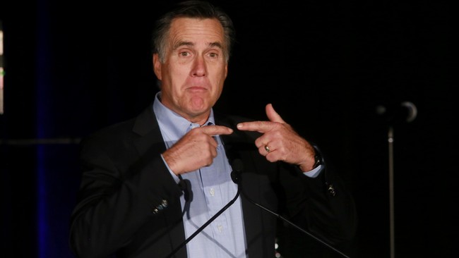 Mantan Kandidat Presiden Amerika Serikat, Mitt Romney, akan menantang mantan juara dunia tinju kelas berat Evander Holyfield pada Mei nanti di Salt Lake City.