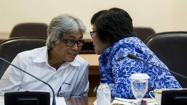 Deputi Menteri BUMN Aloysius Kiik Ro meramal kerja sama Pertamina-PGN dalam holding baru akan padu usai melewati masa dua tahun.