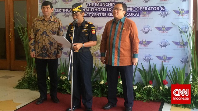 Sebanyak 14 orang lolos seleksi lelang jabatan Direktur Jenderal Bea dan Cukai, tiga diantaranya berasal dari Polri, TNI dan BNN.