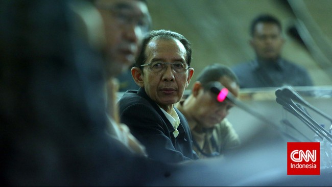 Wakil Ketua Komisi Pemberantasan Korupsi (KPK) Zulkarnain menilai kasus Petral tidak sederhana dan butuh keterlibatan pakar yang memiliki kompetensi khusus.