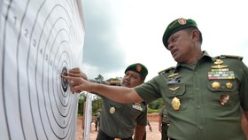Jokowi Diminta Jelaskan Alasan Pencalonan Jenderal Gatot