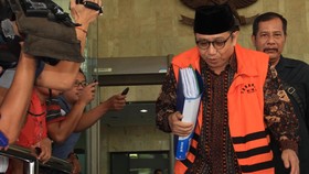 Saksi Beberkan Alur Duit dari Waryono Karno untuk Sutan