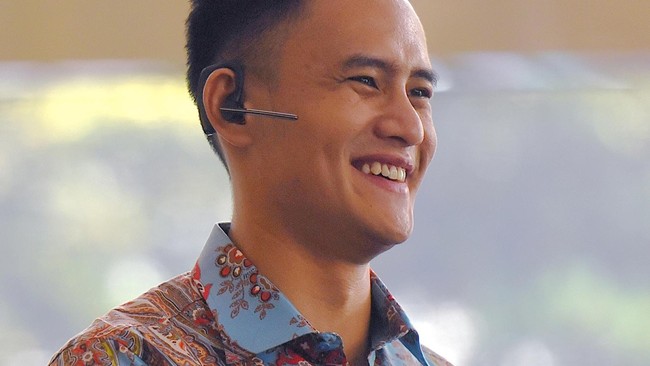 Choky diperika sebagai saksi dalam kasus dugaan penipuan investasi DNA Pro.