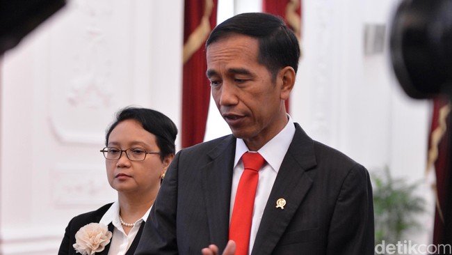 Presiden Joko Widodo dan PM Shinzo Abe akan menandatangani kerjasama militer yang dipandang sebagai langkah Tokyo menjadi penyeimbang kekuatan Tiongkok.