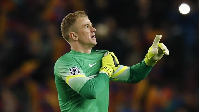 Kiper Manchester City, Joe Hart, akan berusaha memberikan gelar sebagai kado perpisahan untuk Manuel Pellegrini yang akhirnya musim ini digantikan Guardiola.