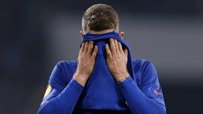Melihat penurunan performa yang dialami gelandang Everton, Ross Barkley, penyerang Inggris, Wayne Rooney, sempat memberikan nasihat.