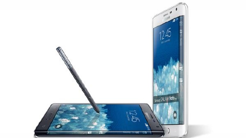 Sejak pertama dirilis, kehadiran Samsung GALAXY Note Edge begitu menarik perhatian dengan tepian layar yang melengkung (Edge Screen).