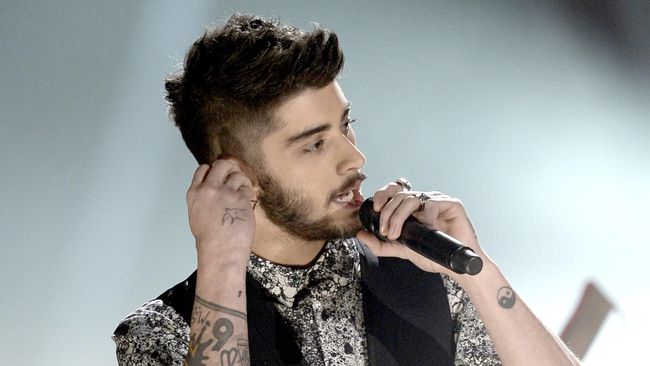 Zayn Malik memberi jaminan pada penggemarnya, bahwa tidak ada sesuatu yang buruk terjadi antara dirinya dan One Direction.