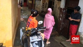 Sejumlah Titik di Jakarta masih Tergenang Air